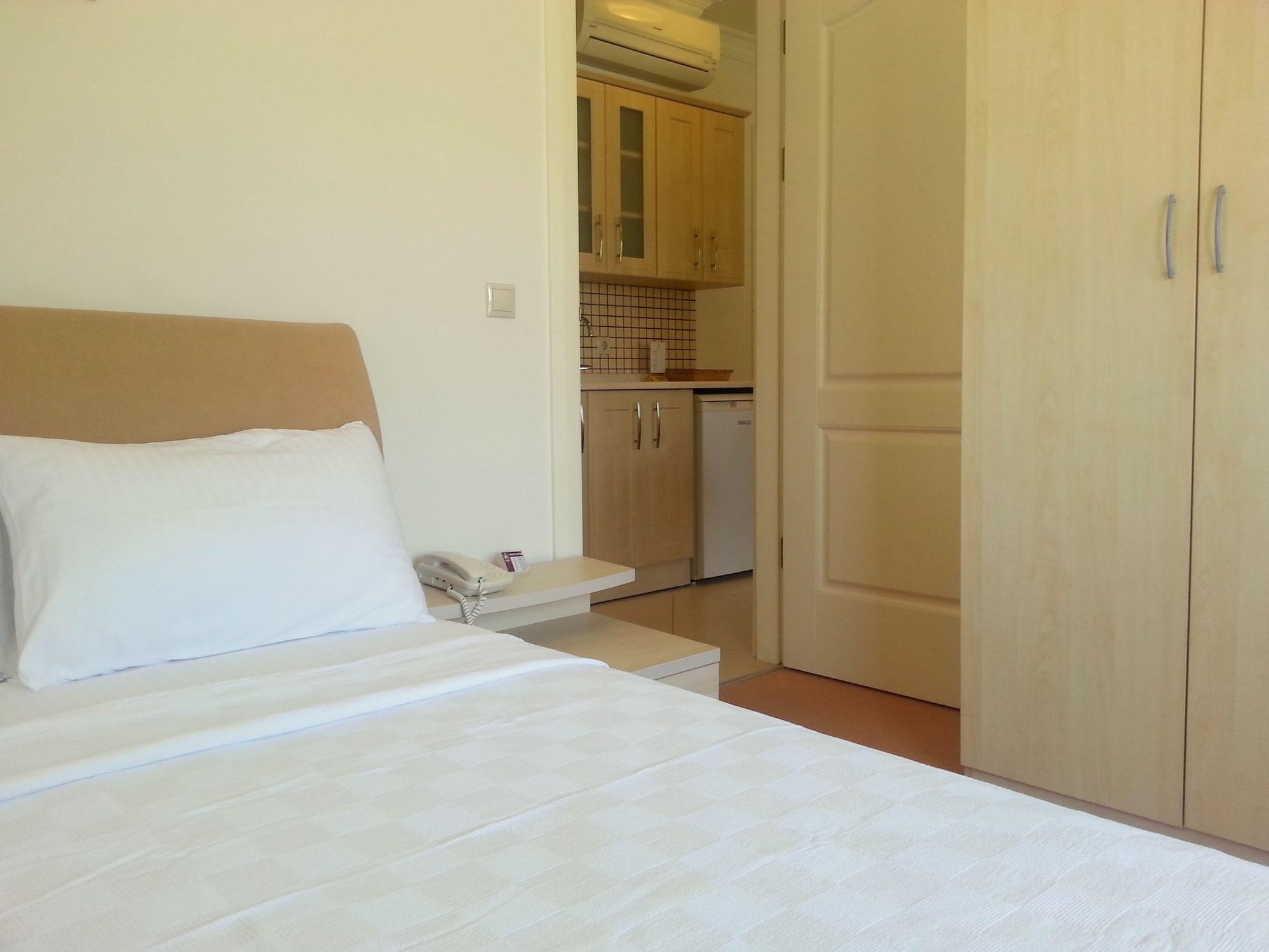 Kamer Exclusive Hotel & Suites Cesme Bagian luar foto